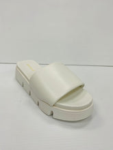 Load image into Gallery viewer, BAMBOO FLEX-02 Platform Sandals