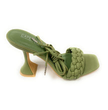 Load image into Gallery viewer, Cape Robbin Curve