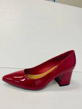 Load image into Gallery viewer, BAMBOO MODE-05 Low Chunky Heels
