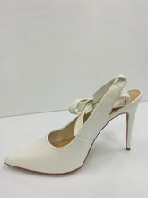 Load image into Gallery viewer, Anne Michelle WILDFLOWERS-05 Dressy Pumps

