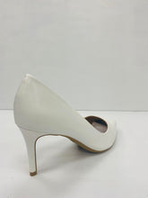Load image into Gallery viewer, Anne Michelle TREAT-01 Dressy Pumps
