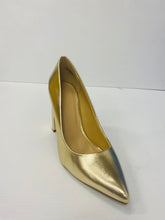 Load image into Gallery viewer, BAMBOO BELLFLOWER-81 Chunky Heels
