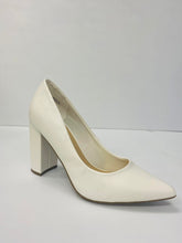 Load image into Gallery viewer, BAMBOO BELLFLOWER-81 Chunky Heels
