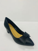 Load image into Gallery viewer, NATALIE 6623 Low Chunky Heels
