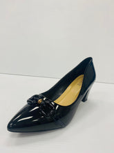Load image into Gallery viewer, NATALIE 6622 Low Chunky Heels
