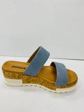Load image into Gallery viewer, SODA POPPIN-S Platform Sandals
