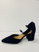 Load image into Gallery viewer, BAMBOO MODE-03 Chunky Heels
