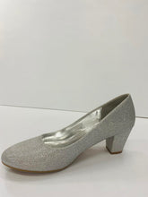 Load image into Gallery viewer, Marc London 6361 Low Chunky Heels
