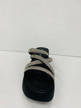 Load image into Gallery viewer, BAMBOO ROSANA-02 Platform Sandals
