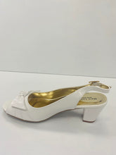Load image into Gallery viewer, Marc London WIDE WIDTH 6479 Low Chunky Heels
