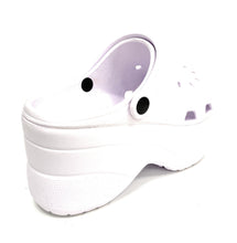 Load image into Gallery viewer, Cape Robbin Gardener
