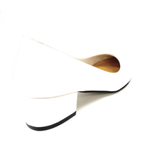 Load image into Gallery viewer, Pierre Dumas Shanon-1
