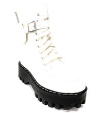 Load image into Gallery viewer, Women side pocket flat bootie Bamboo Staging-21

