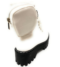 Load image into Gallery viewer, Women side pocket flat bootie Bamboo Staging-21
