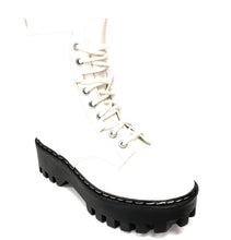 Load image into Gallery viewer, Bamboo Staging-19 Platform bootie
