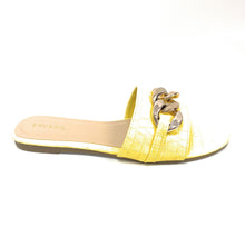 Load image into Gallery viewer, WOMEN BAMBOO BEST-11 FLAT SANDAL
