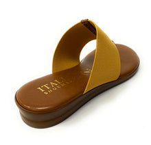 Load image into Gallery viewer, Italian Shoemakers Cinthia
