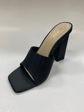 Load image into Gallery viewer, DREAMING-03 SQUARE TOE MULE W/INSET HEEL
