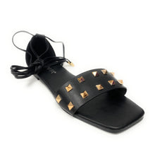 Load image into Gallery viewer, Anna Laceup-2
